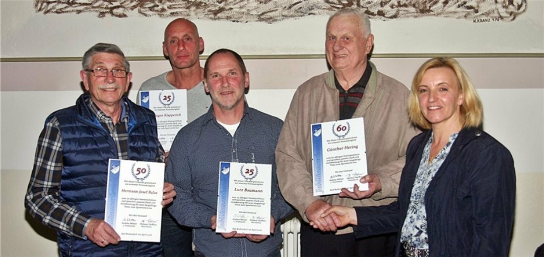 Andrea Welter Konnte Fuer Langjaehrige Mitgliedschaft Vl 156462