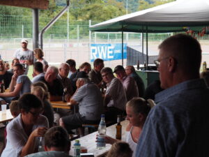 Saisonauftakt 280718 Feier 12