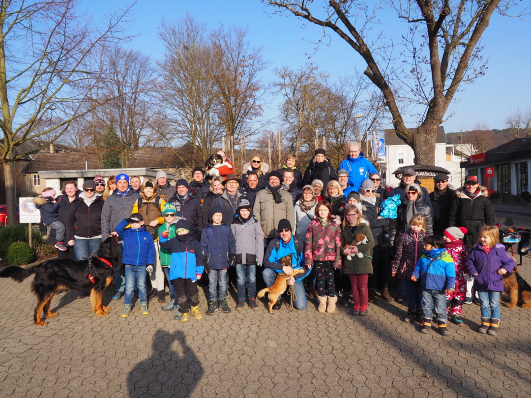 P1261245 Alle Bahnhof