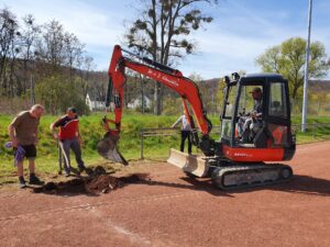 Kunstrasenplatzarbeiten 240421 Baumann 10