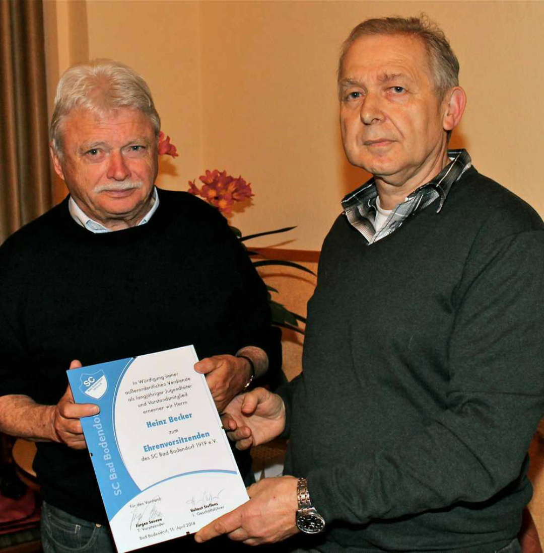 Heinz Becker wird zum Ehrenvorsitzenden ernannt
